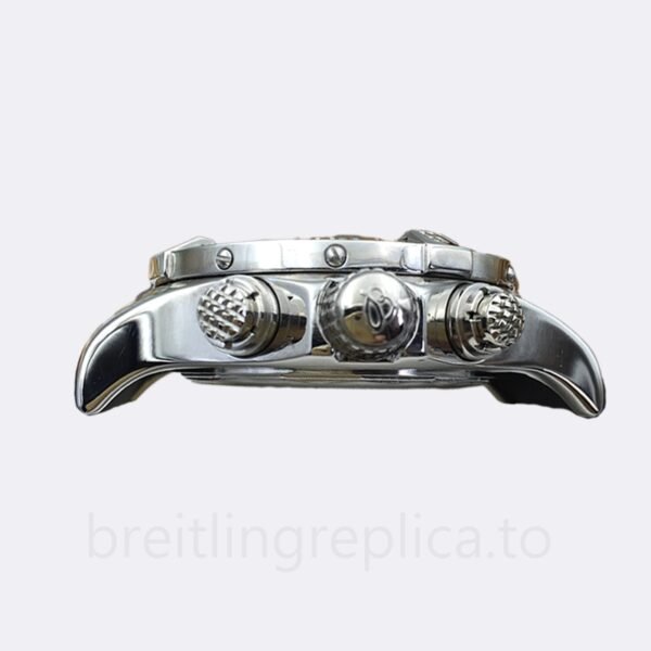 Breitling Avenger 46mm A1338111.C870 Men's Silver-tone