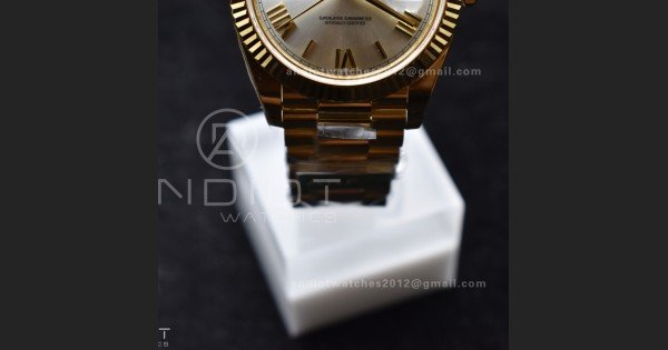 Day Date 40 YG 228238 ARF 1:1 Best Edition Silver Roman Dial On President Bracelet VR3255 (Gain Weight)