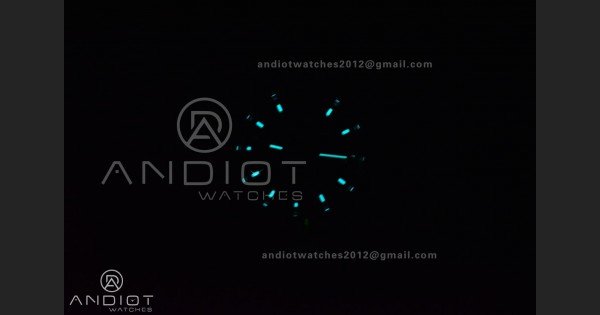 Daytona 116505 Clean 1:1 Best Edition YG Dial Black Markers on YG Bracelet SA4130 V2