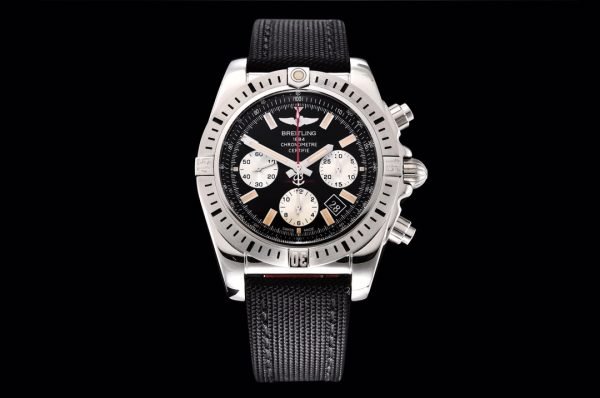High-End AAA Breitling Chronomat AB0115 Replica – Swiss Movement, Polished Steel Case, Stylish Men’s Watch
