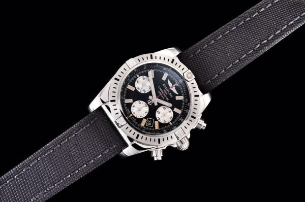 High-End AAA Breitling Chronomat AB0115 Replica – Swiss Movement, Polished Steel Case, Stylish Men’s Watch