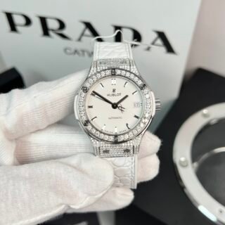 Hublot Classic Fusion Replica Watch Moissanite Diamonds White HB Factory 38mm - Đồng Hồ Replica 1:1