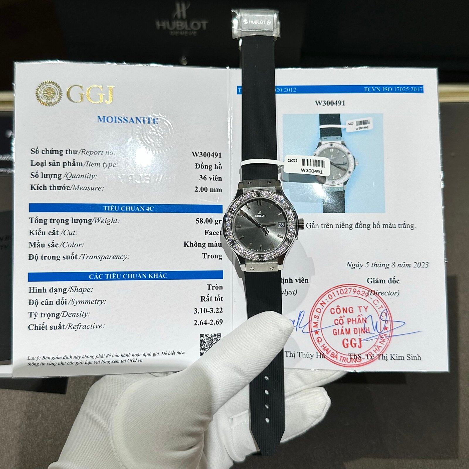 Hublot Replica Watch With Moissanite Diamonds Rubber Strap 33mm - Đồng Hồ Replica 1:1