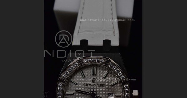 Lady Royal Oak 33mm 67651 SS/Diamond Bezel V7F 1:1 White Textured Dial On White Croco Leather Strap Ronda Quartz to AP Cal.2713