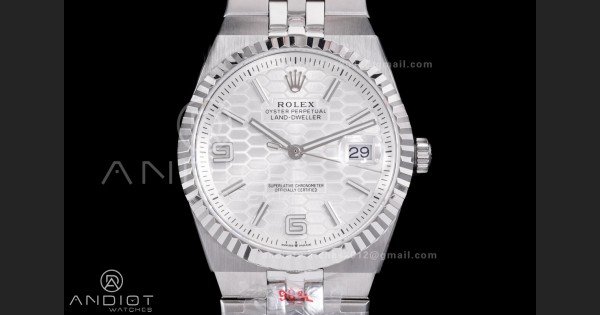 Land Dweller 127334 DIWF Best Edition White Dial on SS Bracelet A7135