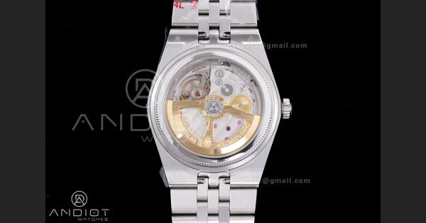 Land Dweller 127334 DIWF Best Edition White Dial on SS Bracelet A7135
