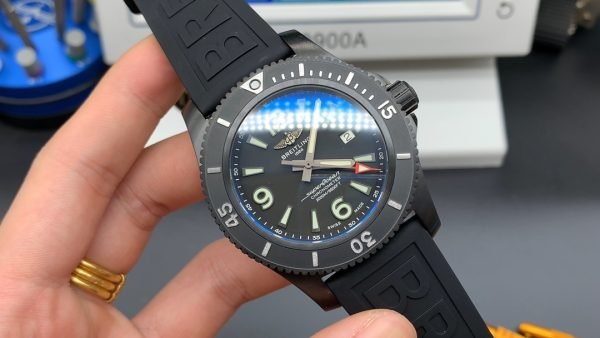 Luxury Breitling SuperOcean M17368B71B1S1 Replica Swiss 46mm Watch – High-Quality Black Steel Case & Rubber Strap