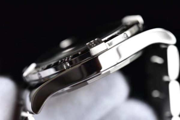 Luxury Replica Breitling Avenger II GMT A3239011/C872 Blue Dial Men's Watch – Swiss Precision