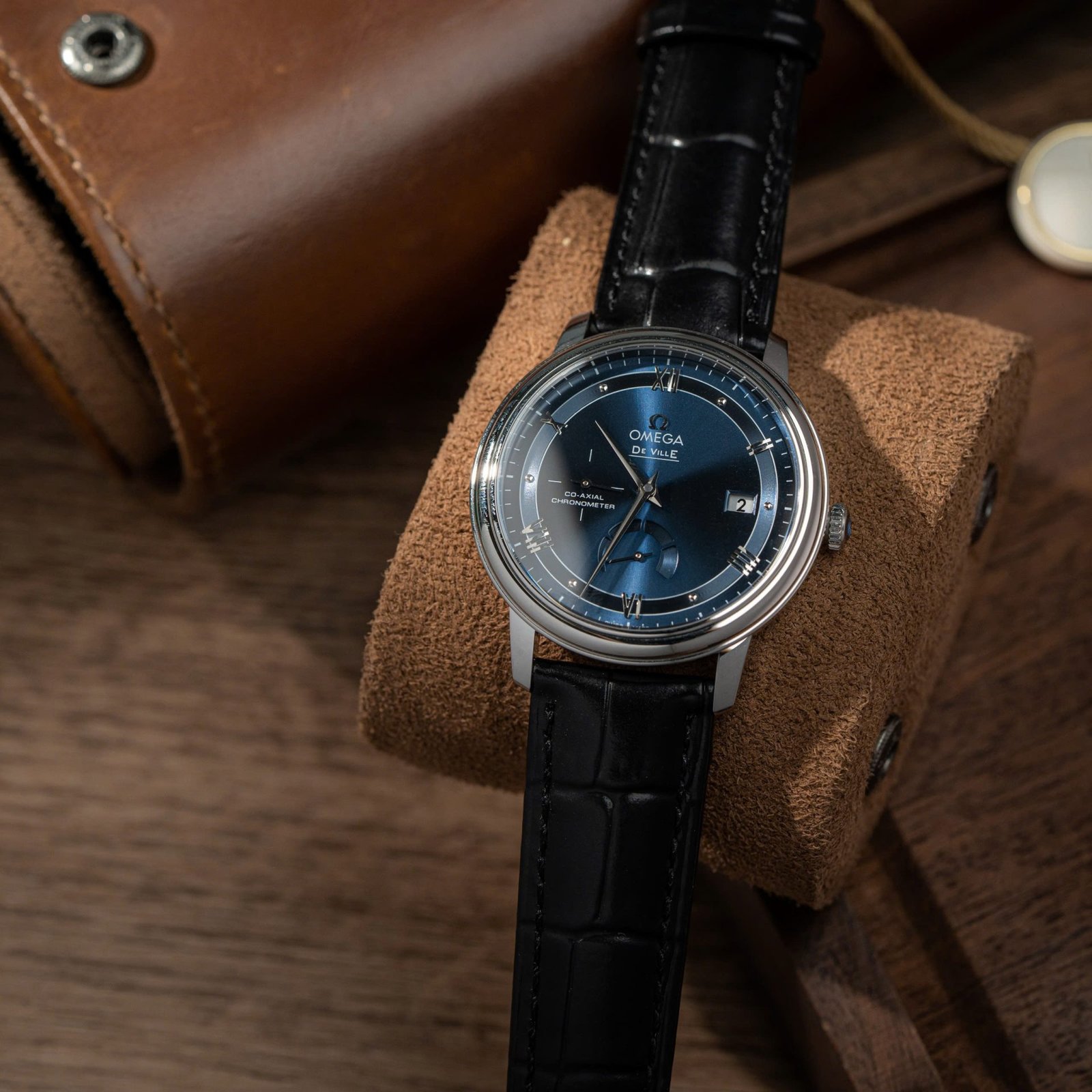 Omega De Ville Prestige Power Reserve Replica Watch Dial Blue Leather Strap 39.5mm - Đồng Hồ Replica 1:1