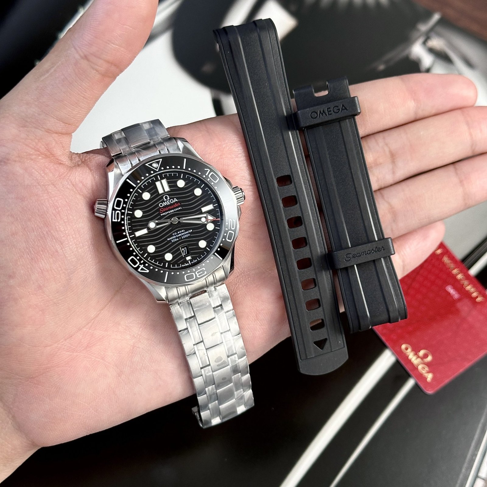 Omega Seamaster Diver 300m Co-Axial Replica Watch Black Dial VS Factory 42mm - Đồng Hồ Replica 1:1
