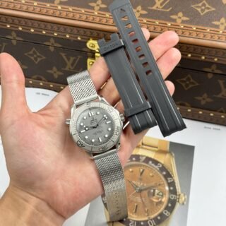 Omega Seamaster Diver 300m Replica Watch Gray Dial VS Factory 42mm - Đồng Hồ Replica 1:1