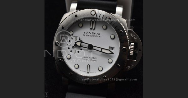 PAM2223 Submersible 42mm VSF Best Edition White Dial on Black Rubber Strap P900