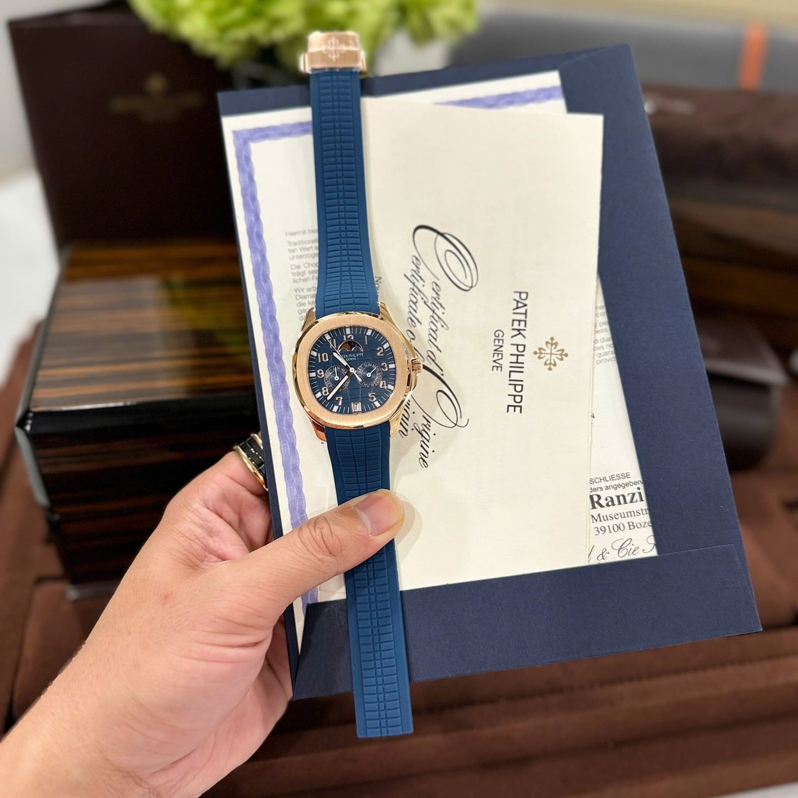 Patek Philippe Aquanaut 5261R Replica Watches Best Quality Blue Dial Rubber Strap 40mm - Đồng Hồ Replica 1:1