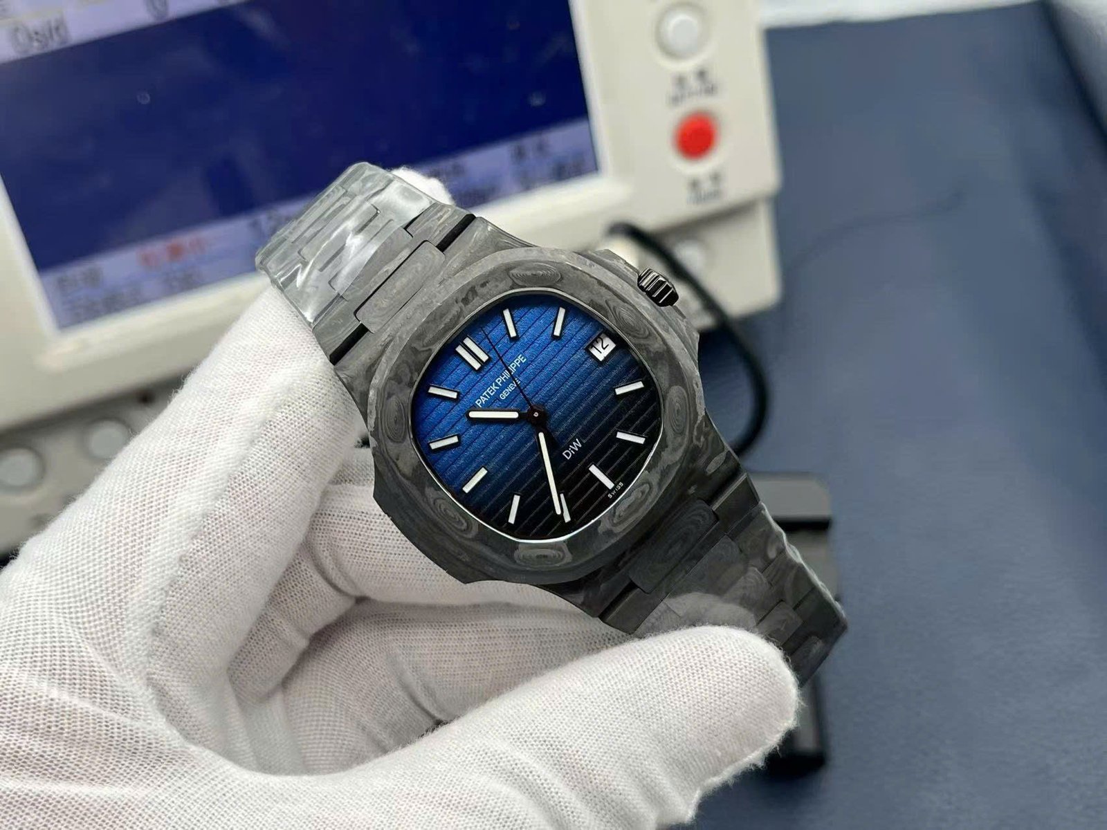 Patek Philippe Best Replica Watches Natilus 5711 DIW Carbon Super Light 40mm - Đồng Hồ Replica 1:1