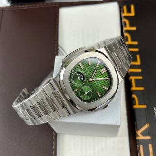 Patek Philippe Nautilus 5712 Replica 1:1 Watch Green Dial ZF 40mm - Đồng Hồ Replica 1:1