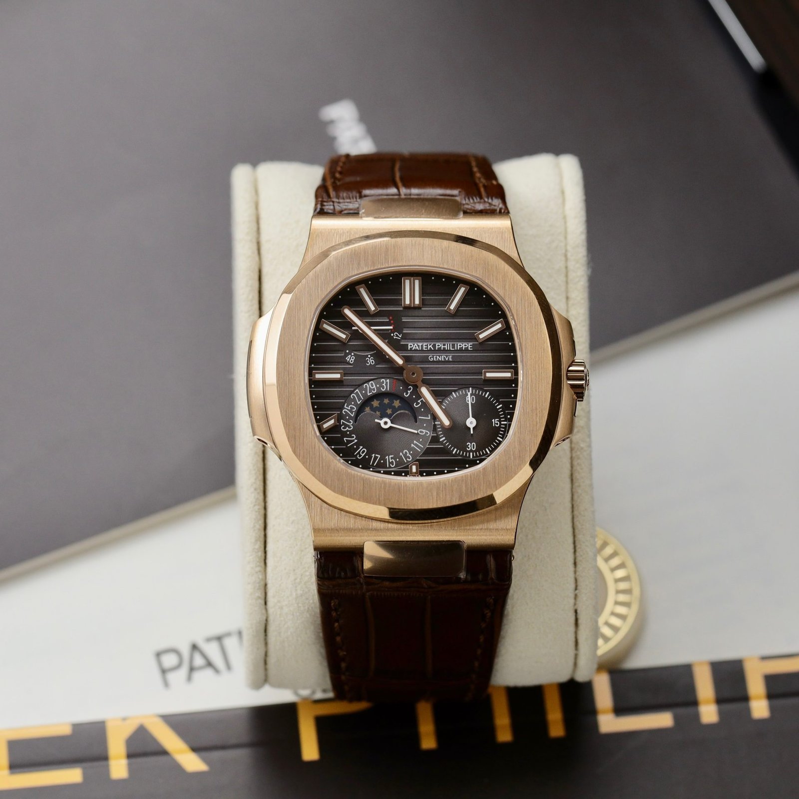 Patek Philippe Replica Watch Nautilus 5712R Rose Gold PPF Factory 40mm - Đồng Hồ Replica 1:1