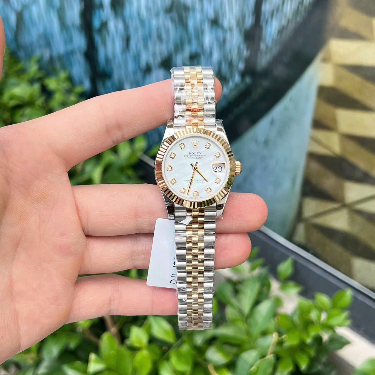 Rolex DateJust 18K Gold Wrapped Replica Watch Mother-of-Pearl Dial GM Factory 31mm - Đồng Hồ Replica 1:1
