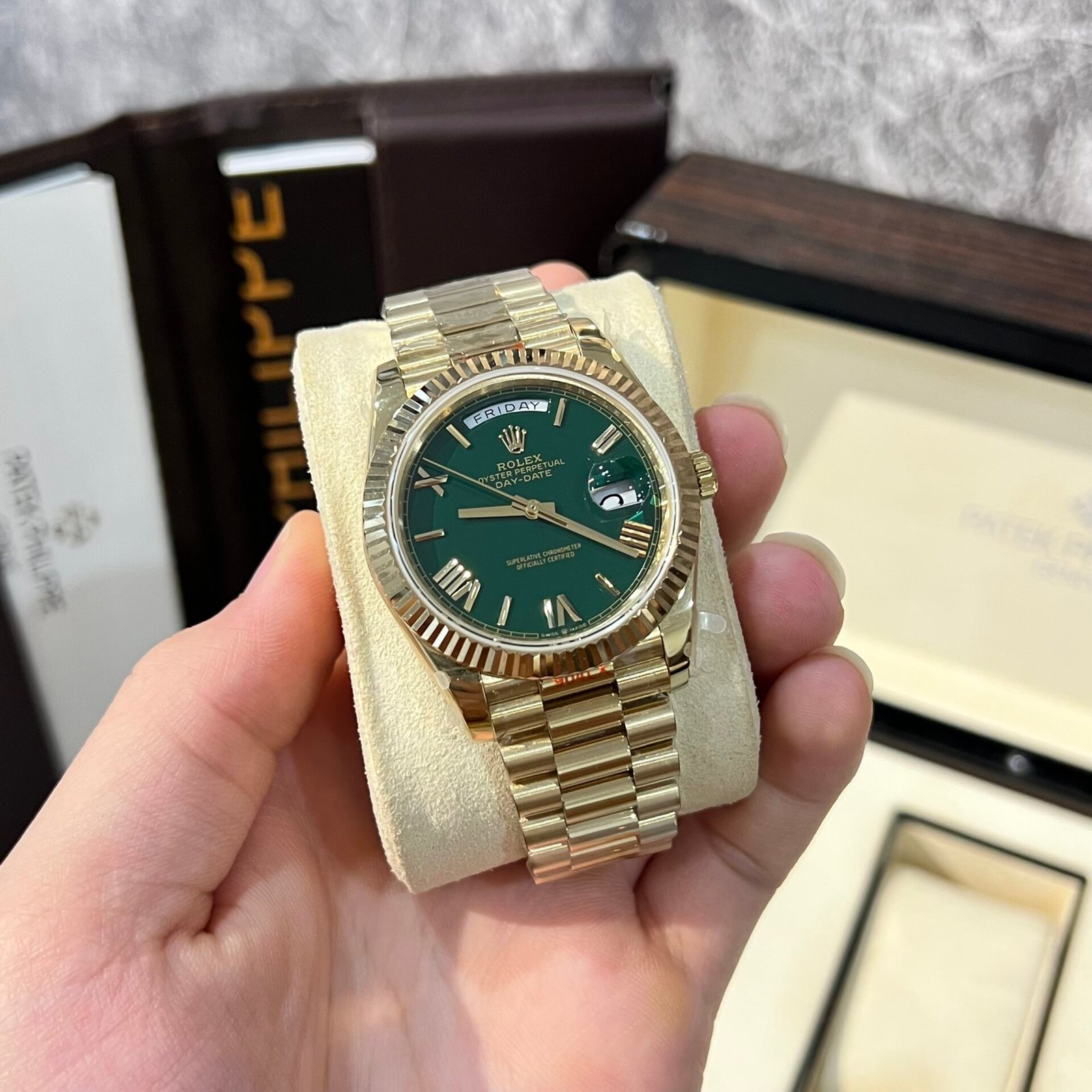 Rolex Day-Date 228238 Replica Watch Green Dial Refined 166gr GM V2 40mm - Đồng Hồ Replica 1:1