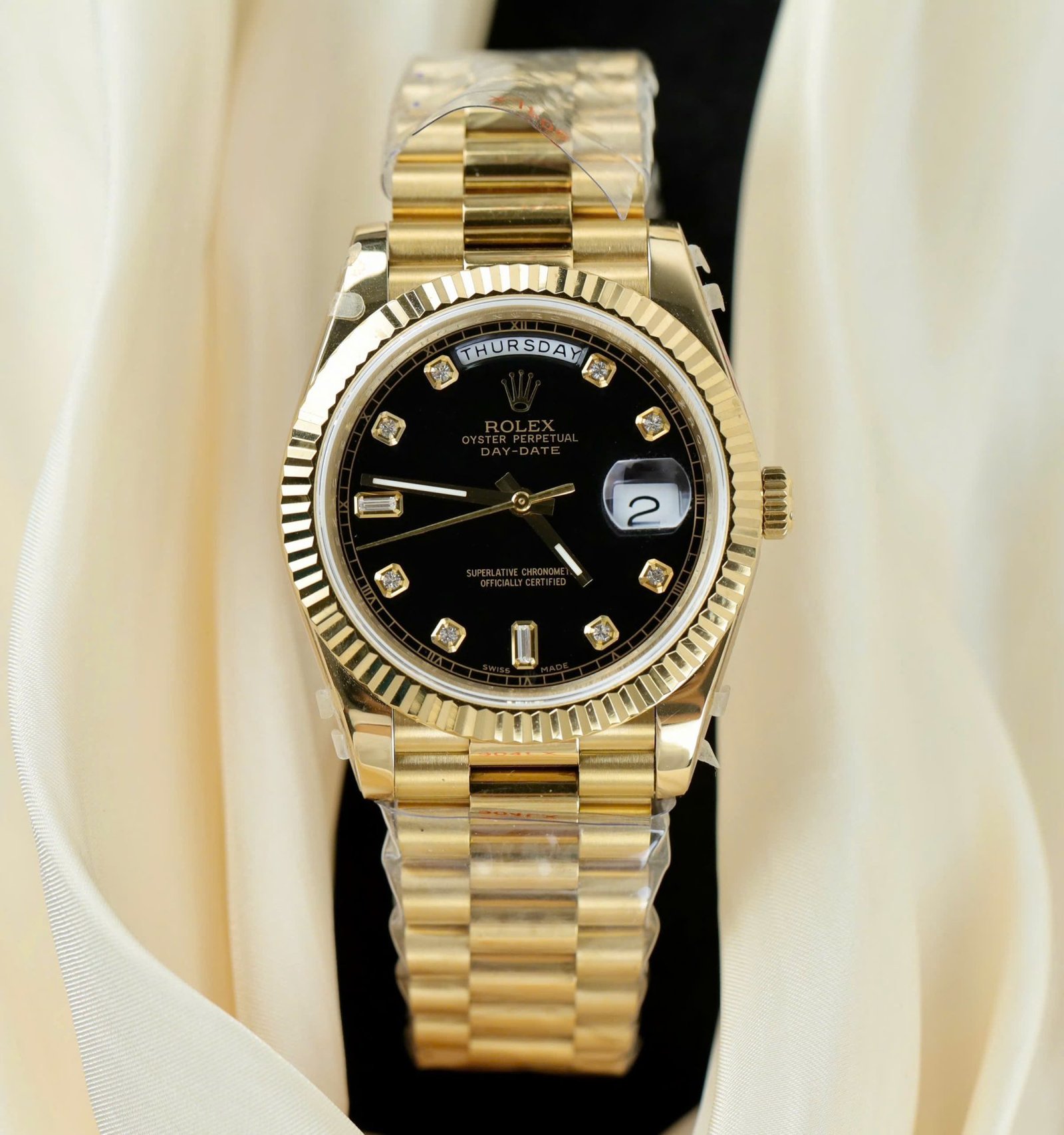 Rolex Day-Date Replica Watches Black Dial President Strap GM Factory 40mm - Đồng Hồ Replica 1:1