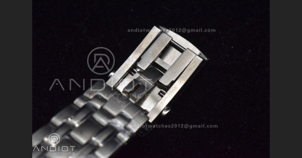 Seamaster Diver 300M SS "COMMANDER’S WATCH" AIF Limited Edition on SS Bracelet A2824