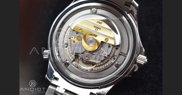 Seamaster Diver 300M SS "COMMANDER’S WATCH" AIF Limited Edition on SS Bracelet A2824