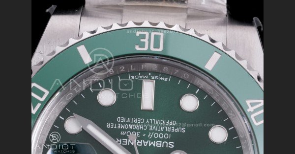 Submariner 116610 LV Green Ceramic C+F 904L 1:1 Best Edition On SS Bracelet VR3135
