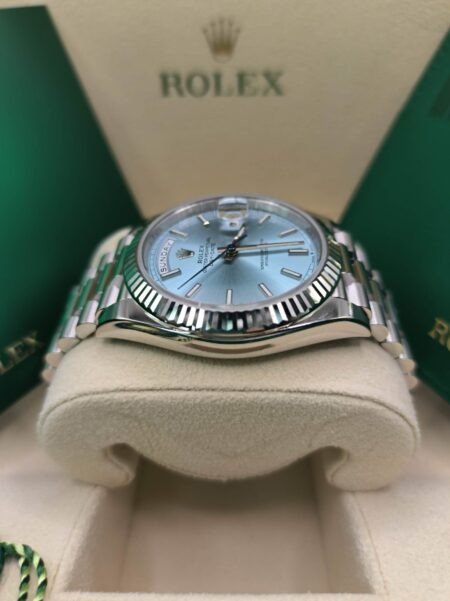 Superclone Rolex Day-Date Ice blue Dial 228236 40 mm