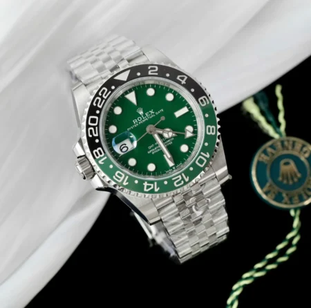 Superclone Rolex GMT-Master II 126729VTNR Jubilee “Absinthe”