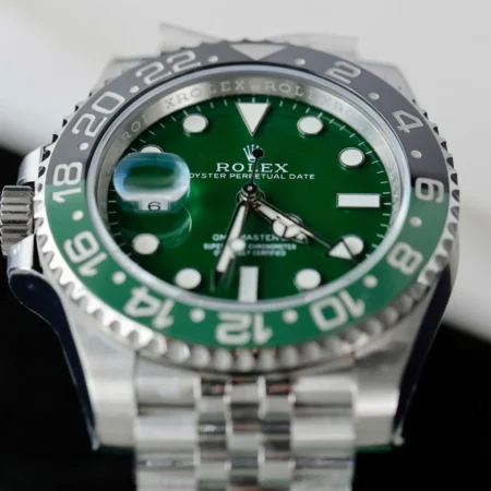 Superclone Rolex GMT-Master II 126729VTNR Jubilee “Absinthe”
