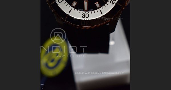 SuperOcean Automatic 42 SS/RG BLSF 1:1 Best Edition Black Dial on Black Rubber Strap A2824
